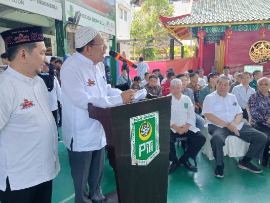 H.M.Y. Bambang Sujanto ketika memberikan sambutan